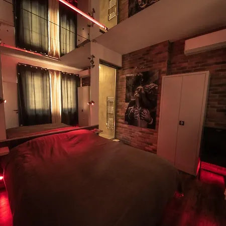Διαμέρισμα Cinematique - Designer One Bedroom With Unbeatable Location *