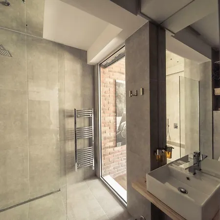 Cinematique - Designer One Bedroom With Unbeatable Location Διαμέρισμα Σόφια